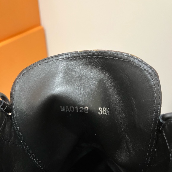 Louis Vuitton Laureate Platform Desert Boot - Picture 3 of 3